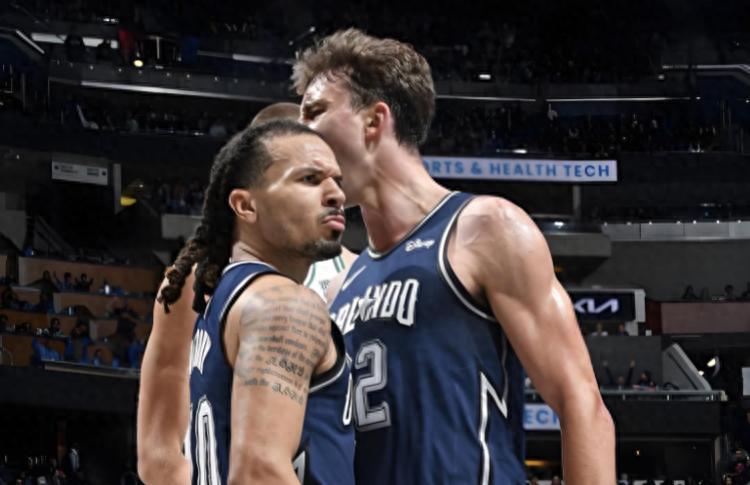 在线体育-丢人一战！10亿班底惨败！榜一青年军，三阵都打不过！